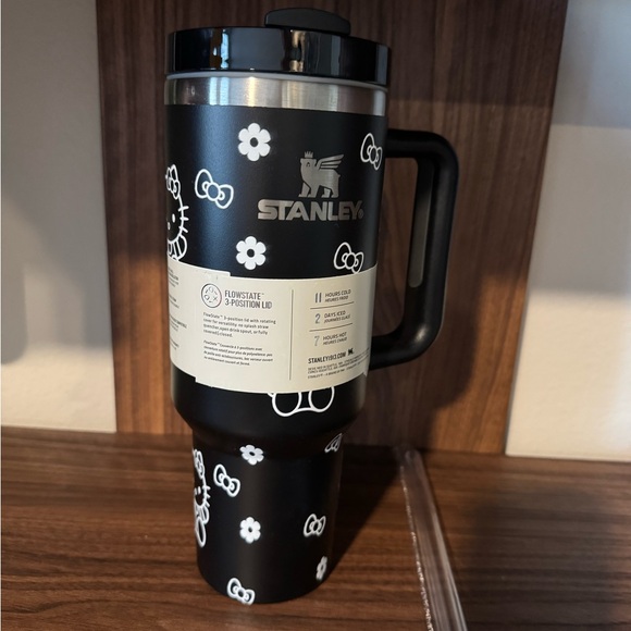 Stanley Black Hello Kitty 40oz Tumbler - Picture 2 of 3